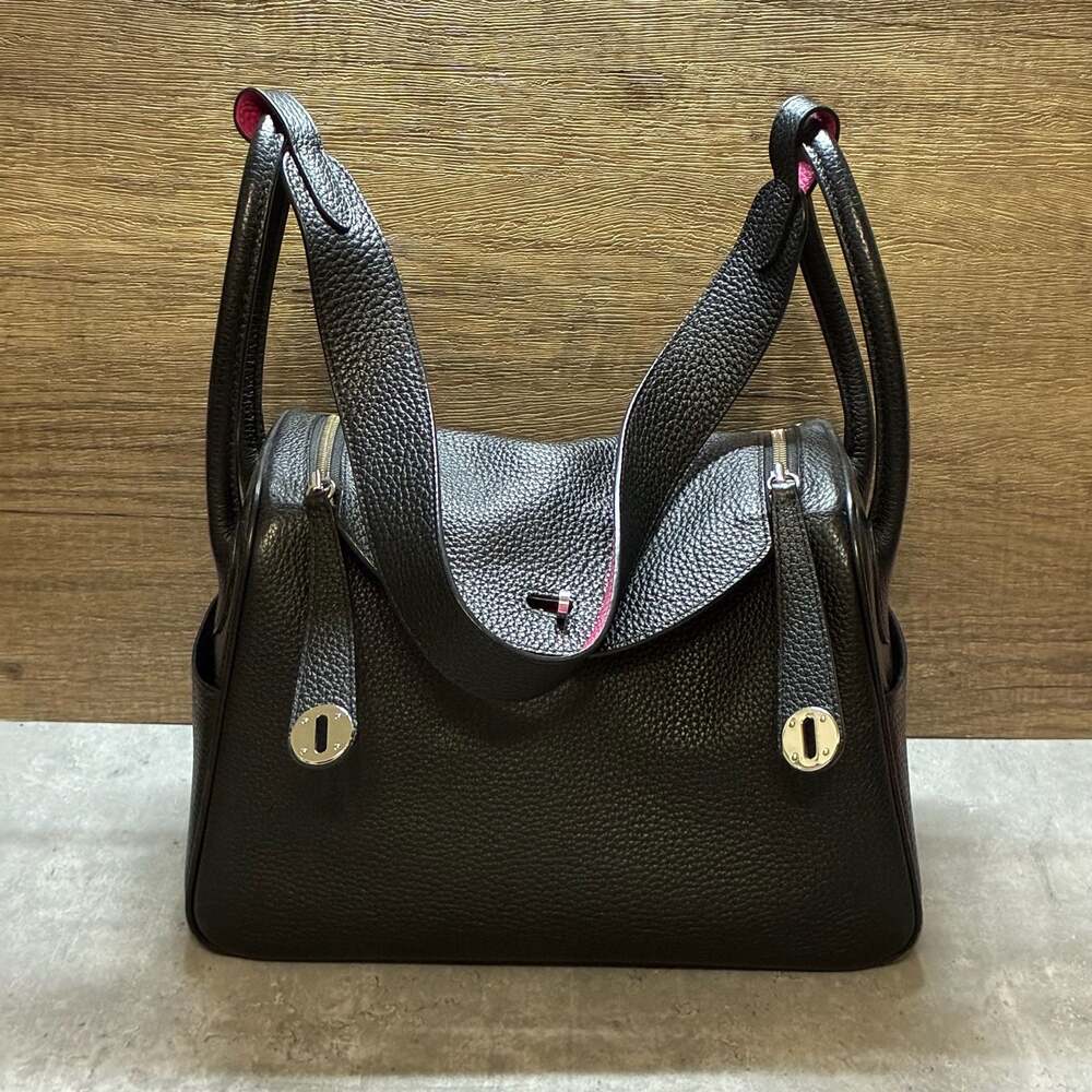 House of Hello Lindy 30 Style in Black and Hot pink Leather Bag